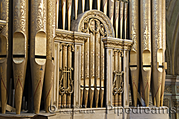 1915 Casavant Freres; 1999 Casavant Freres organ, Opus 600, at the Eglise Tres-Saint-Nom-de-Jesus, Montreal, Quebec, Canada