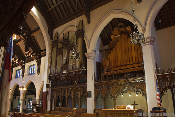 1922 E.M. Skinner; 2008 Schantz organ at the Church of Saint John the Evangelist, Saint Paul, Minnesota